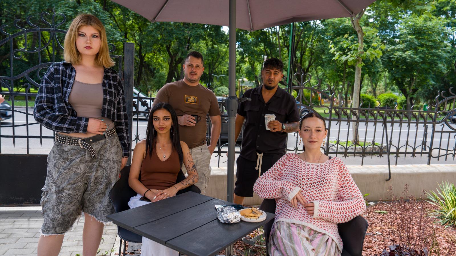 Valentin Pop alături de o grupă de cursanți EVART